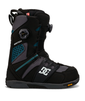 Soft vs. Stiff Snowboard Boots: Which One Should You Ride?