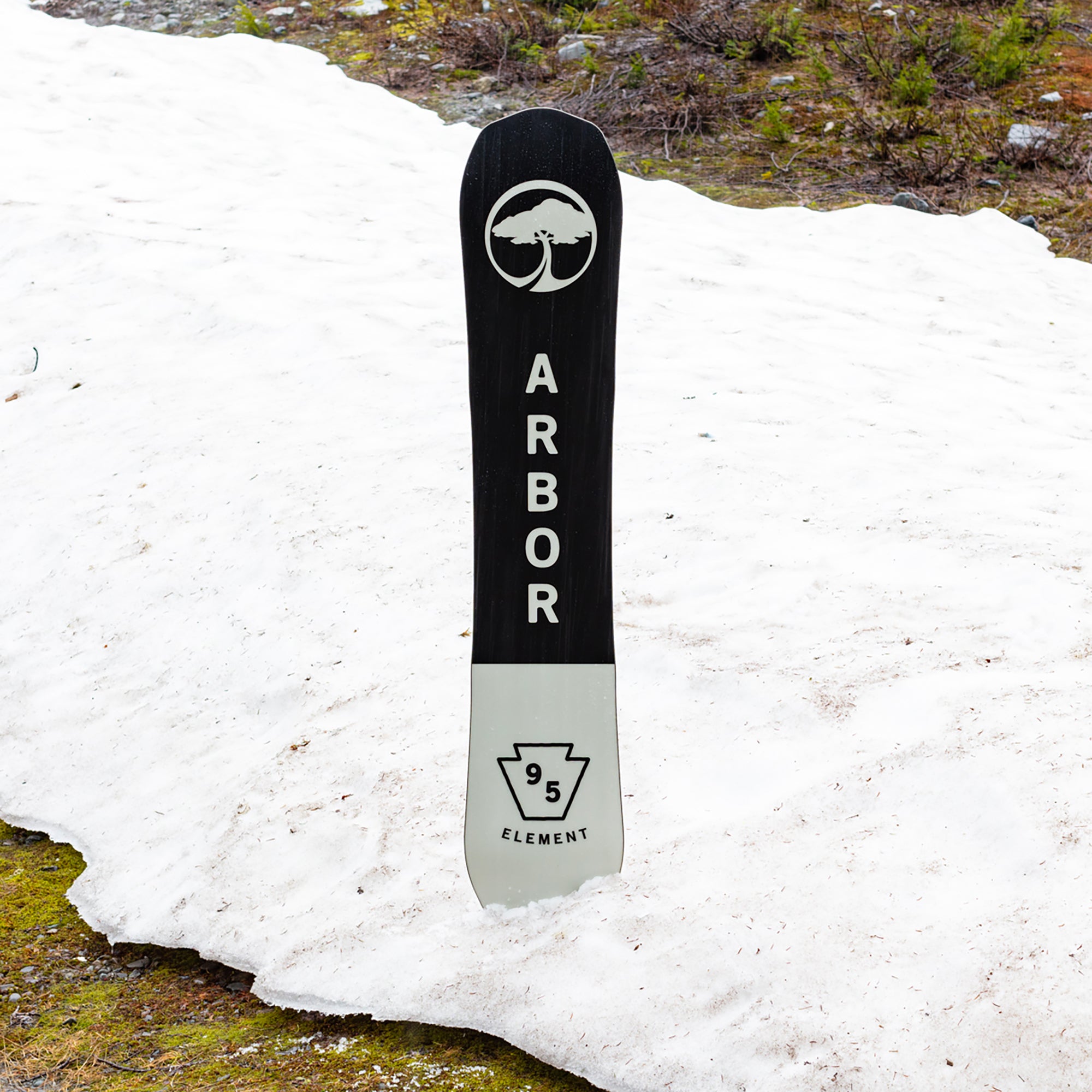 Arbor Men's Element Camber Snowboard 2024