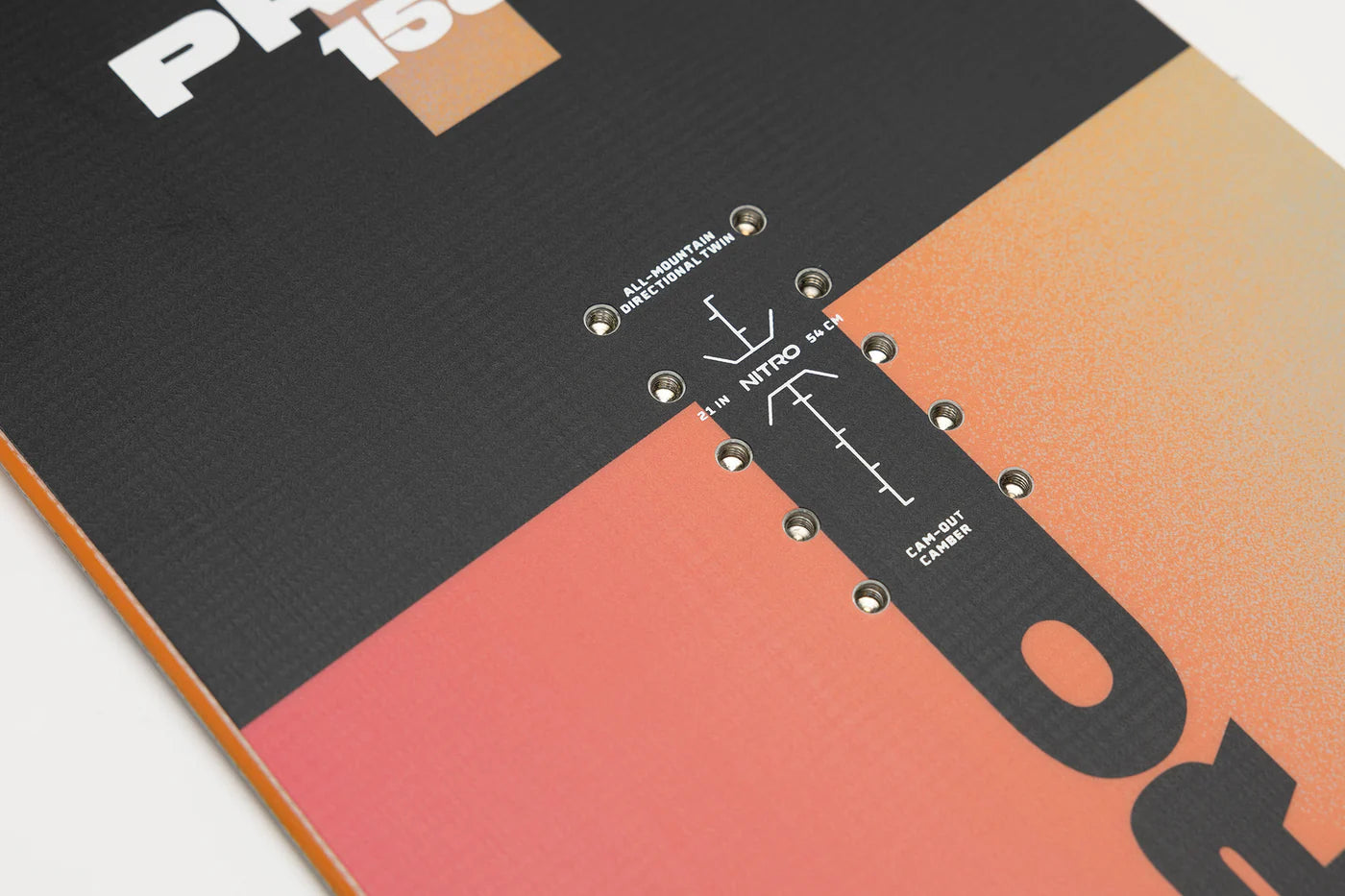 Nitro Mens Prime Chroma Cam-Out Snowboard 2026