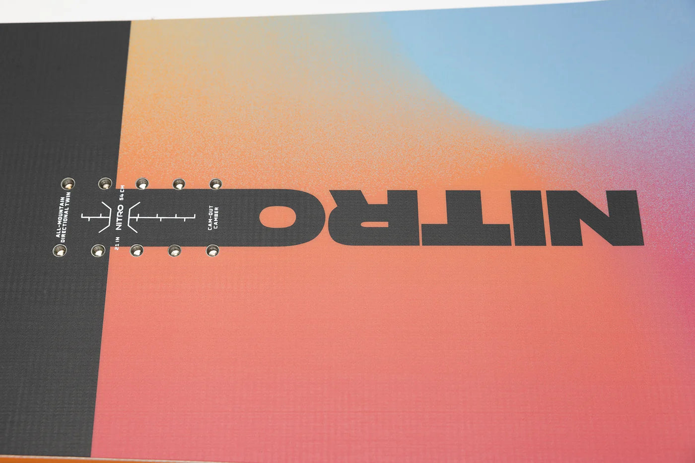 Nitro Mens Prime Chroma Cam-Out Snowboard 2026