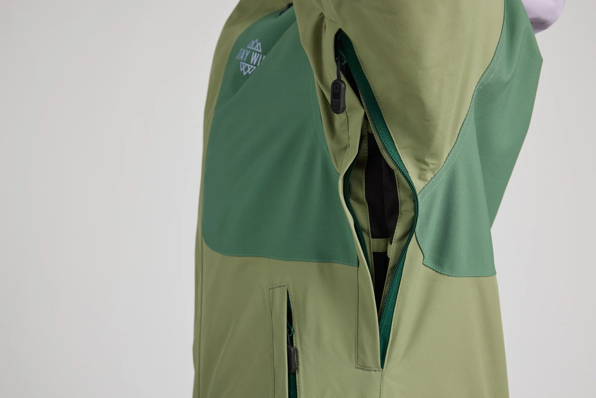 Airblaster Womens Sassy Beast Snow Suit 2026