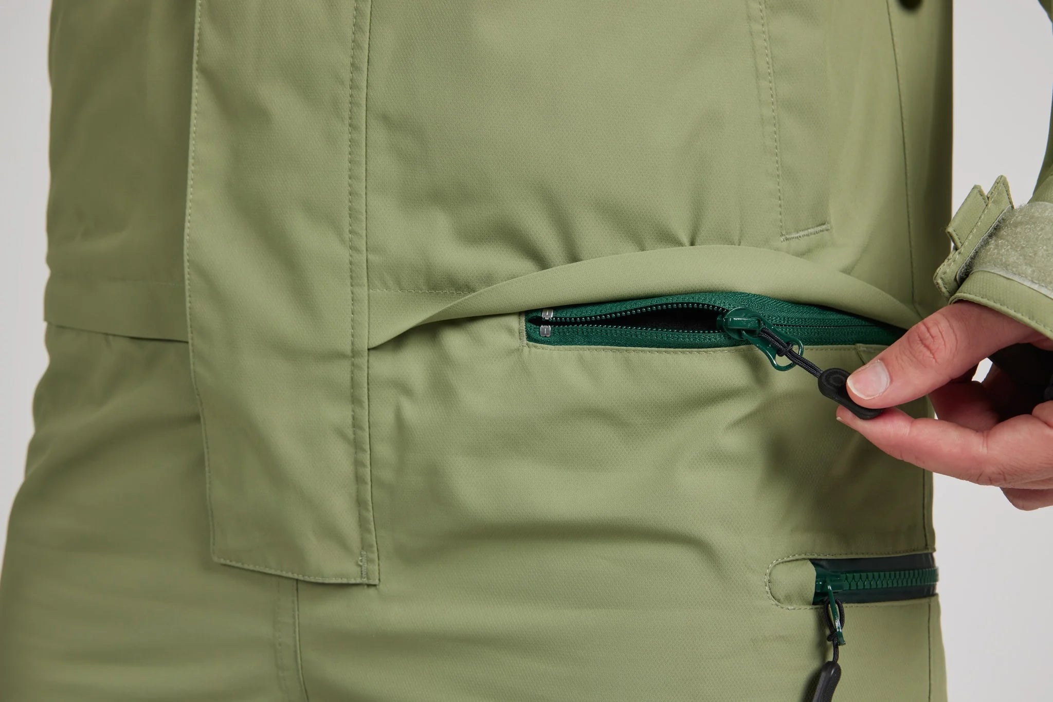 Airblaster Womens Sassy Beast Snow Suit 2026