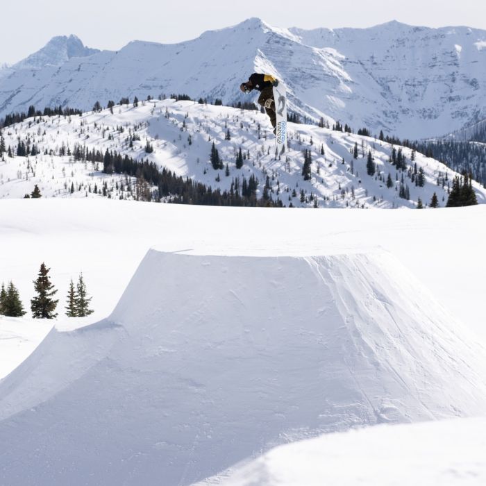 Gnu Men's GWO Snowboard 2024