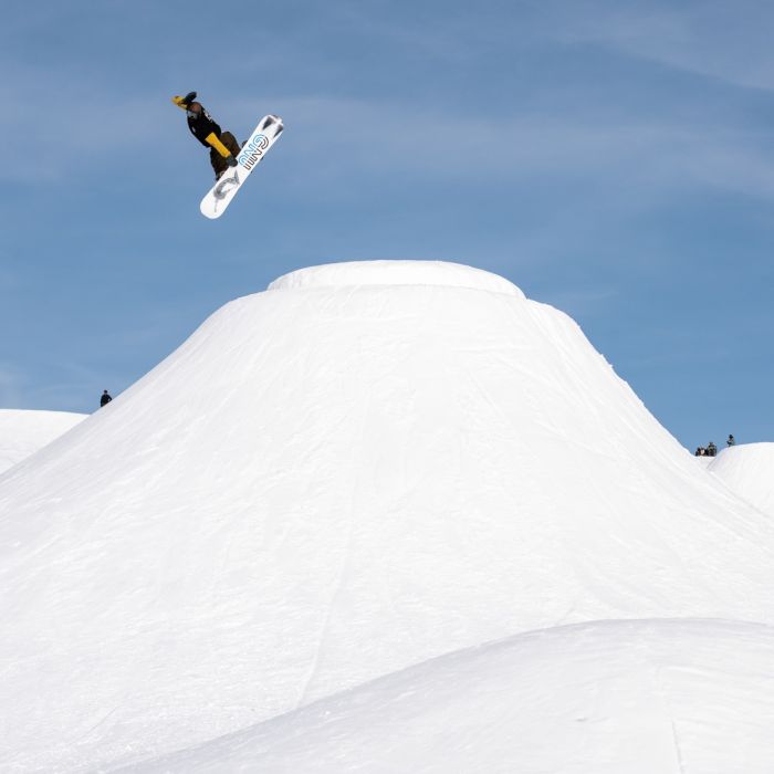 Gnu Men's GWO Snowboard 2024