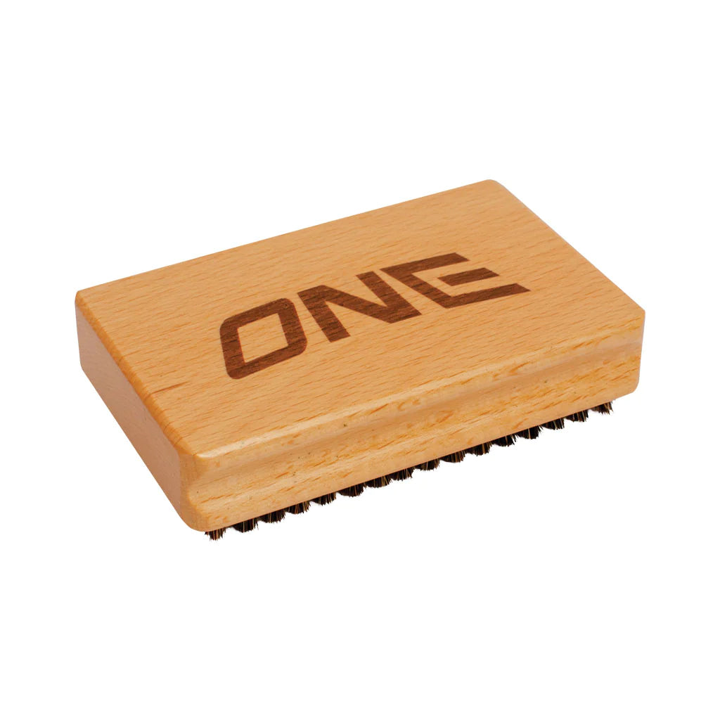 One Ball HORSE HAIR WAXING BRUSH