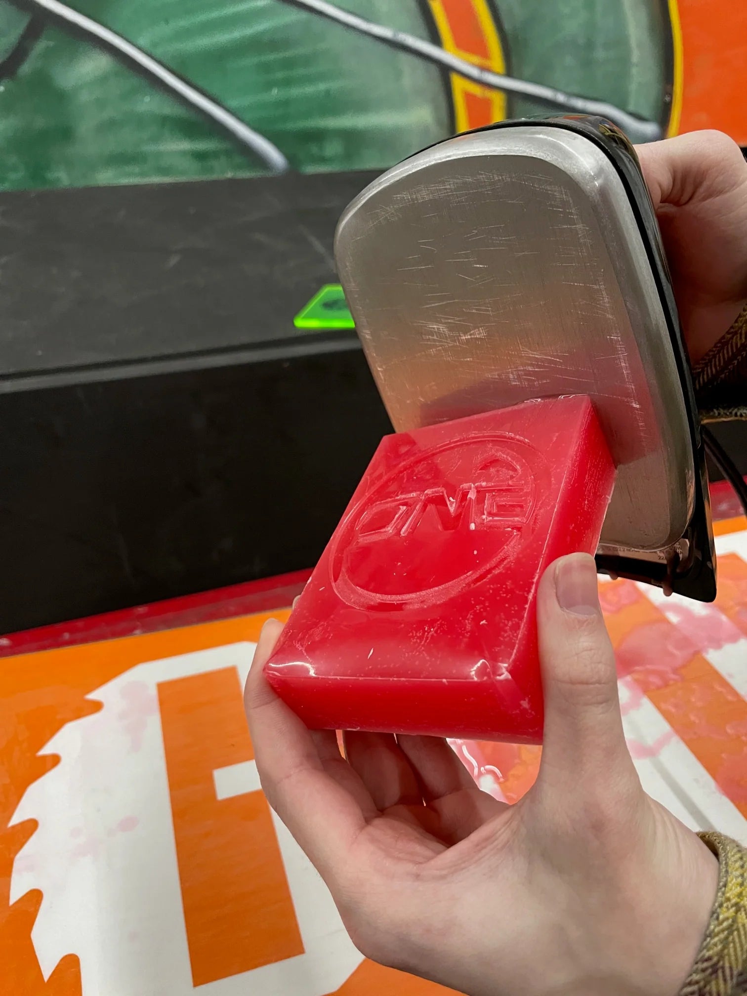 One Ball NYLON WAXING BRUSH