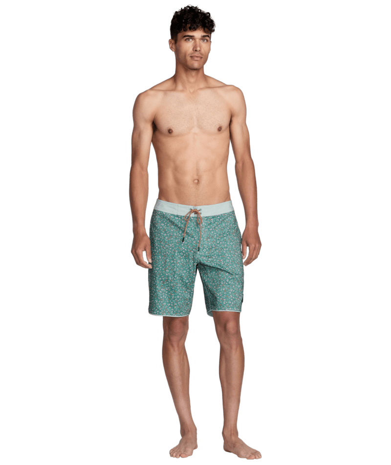 RVCA Baseline Trunk 19 Swim Trunks
