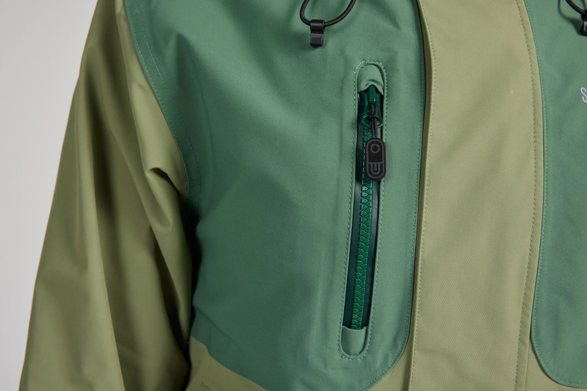 Airblaster Womens Sassy Beast Snow Suit 2026