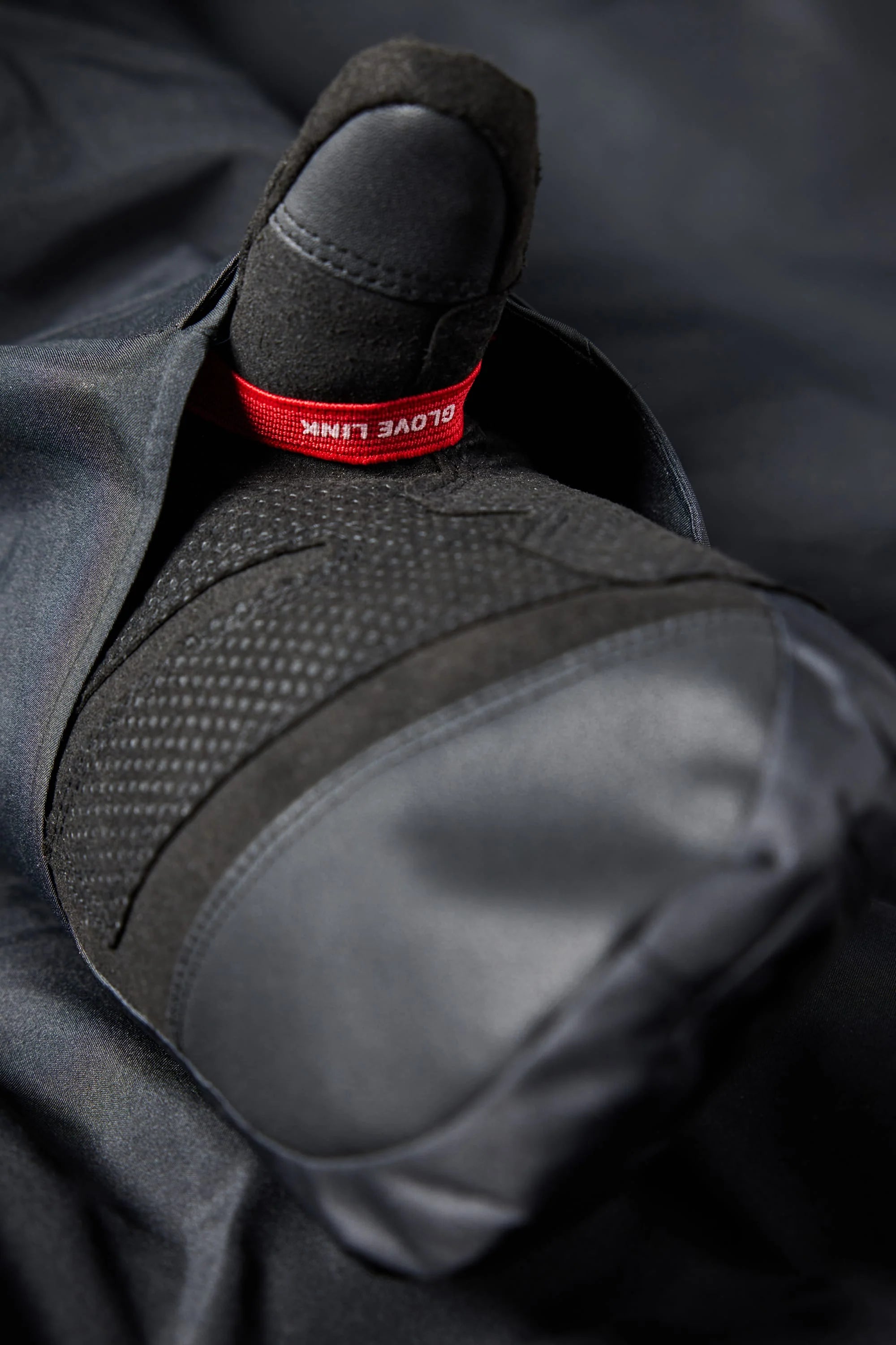 686 Mens Waterproof Hoody 2026
