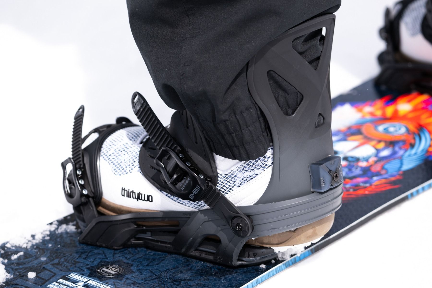 Bent Metal Anvil Snowboard Bindings 2026